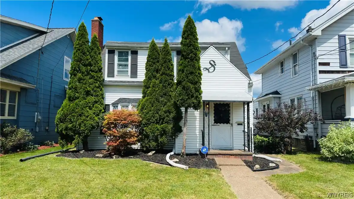 Photo 1 of Single family home for sale at 2486 Lasalle Ave, Niagara Falls, NY 14301 | MLS# B1707657 | Listing updated on 2026-10-01
