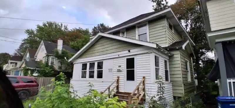 Photo 1 of Sale Pending at 131 Fernwood Ave, Syracuse, NY 13205 | MLS# R1708342 | Listing updated on 2026-09-24