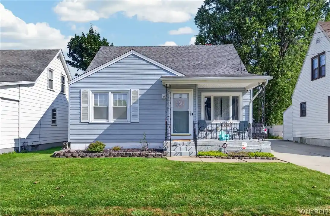 Photo 1 of Sale Pending at 8306 Pershing Ave, Niagara Falls, NY 14304 | MLS# B1707882 | Listing updated on 2026-09-03