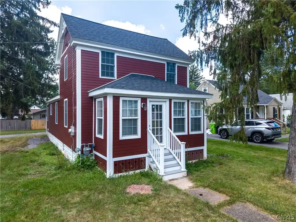 Photo 1 of Single family home for sale at 201 Plymouth Ave, Syracuse, NY 13211 | MLS# S1708525 | Listing updated on 2026-10-28