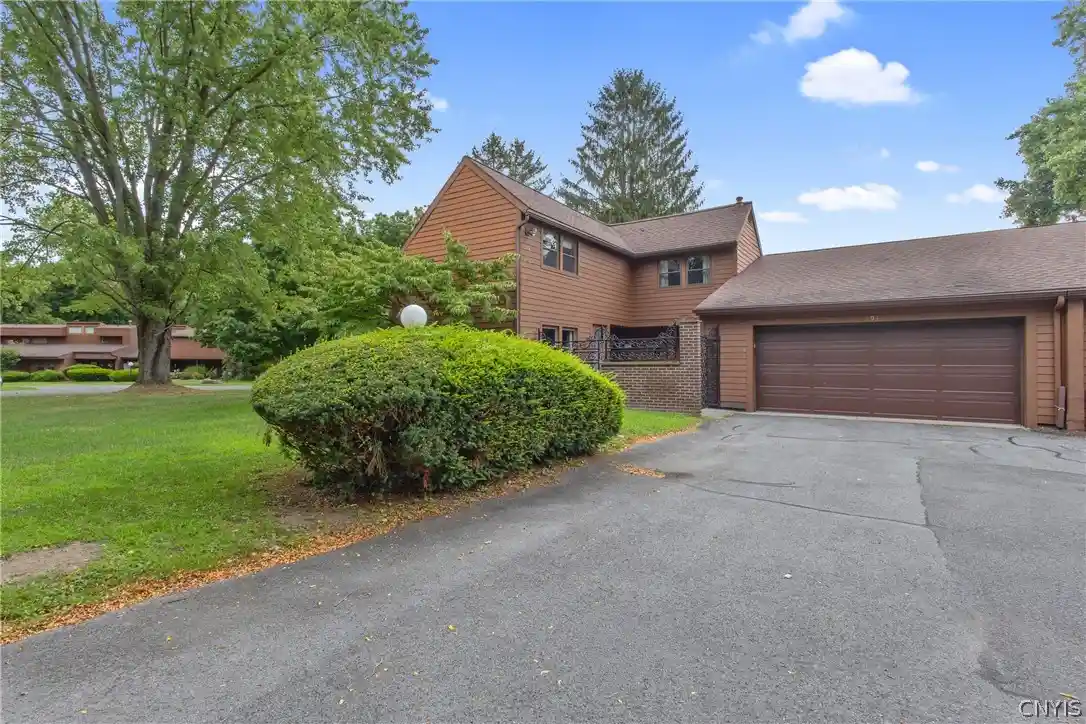 Listing Photo 1 - Condo for sale in 294 Higgins Dr located at 294 Higgins Dr, Baldwinsville, NY 13027 - Unit 294 Higgins Dr
