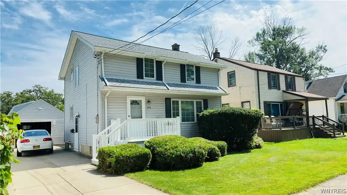 Photo 1 of Sale Pending at 833 92nd St, Niagara Falls, NY 14304 | MLS# B1708894 | Listing updated on 2026-10-08