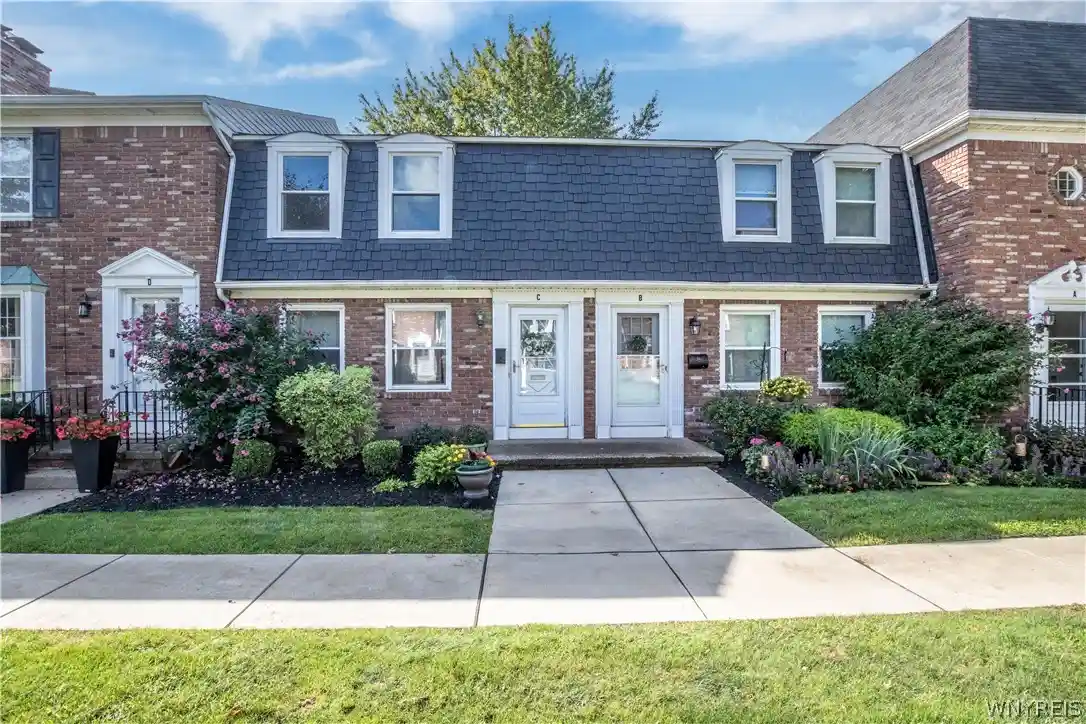 Condo for sale at 25 Oakbrook Dr #C, Amherst, NY 14221 | MLS# B1693918