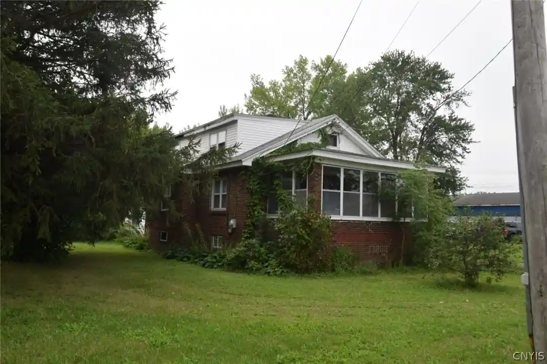 Photo 1 of Single family home for sale at 6086 Court Street Rd, De Witt, NY 13206 | MLS# S1708593 | Listing updated on 2026-10-23