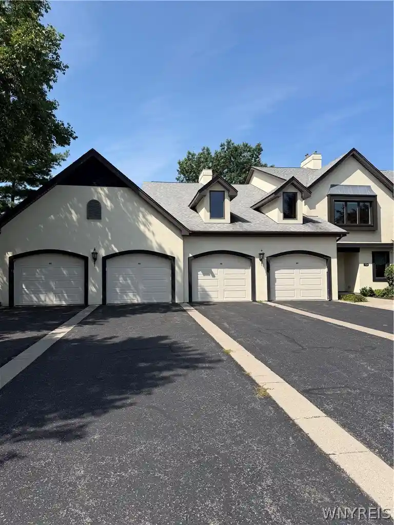 Photo 1 of Sale Pending at 724 Northridge Dr #220, Lewiston, NY 14092 | MLS# B1709134 | Listing updated on 2026-10-05