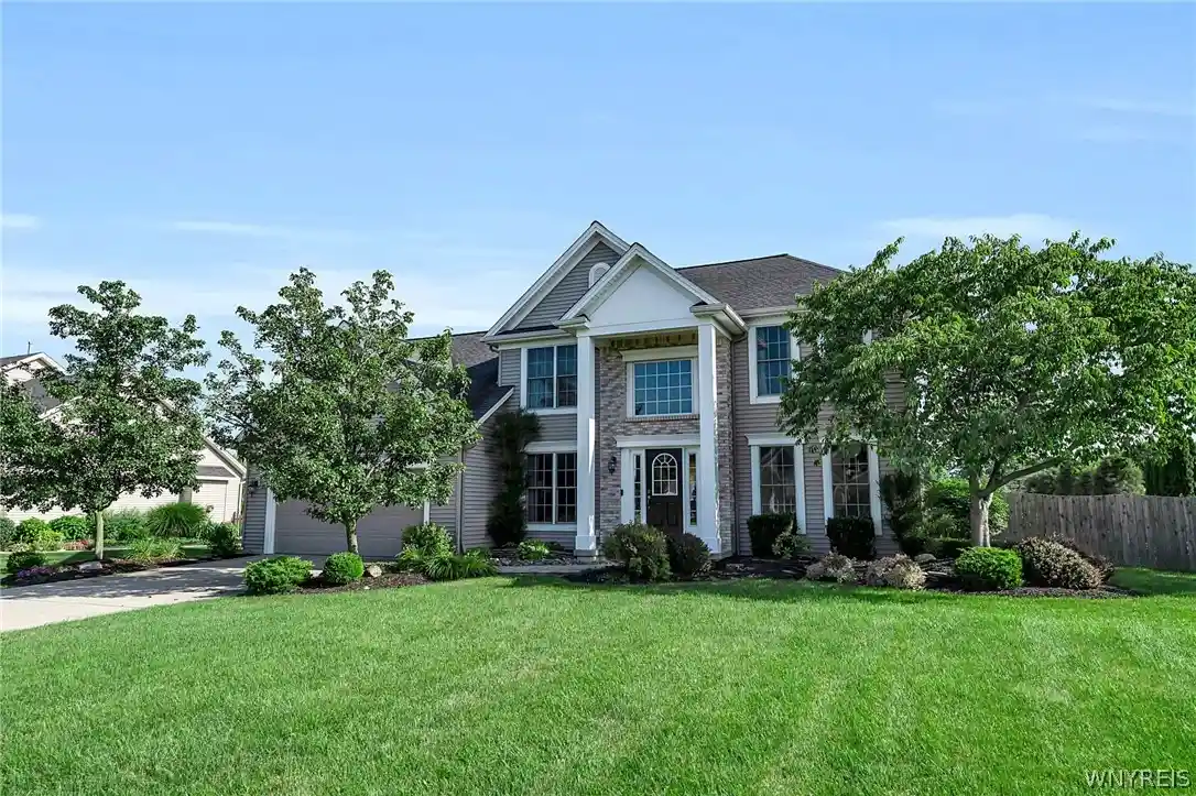Photo 1 of Sale Pending at 3856 Ontario Dr, Wheatfield, NY 14120 | MLS# B1709301 | Listing updated on 2026-10-01