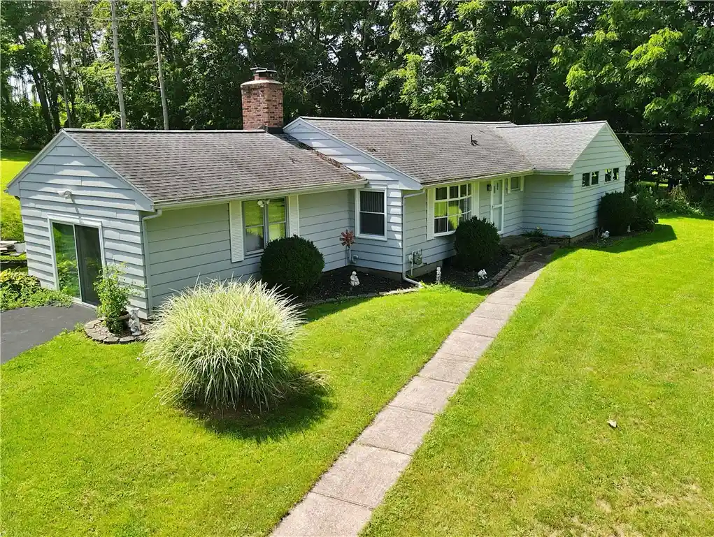 Photo 1 of Sale Pending at 286 Taylor Rd, Mendon, NY 14472 | MLS# R1710221 | Listing updated on 2026-09-10