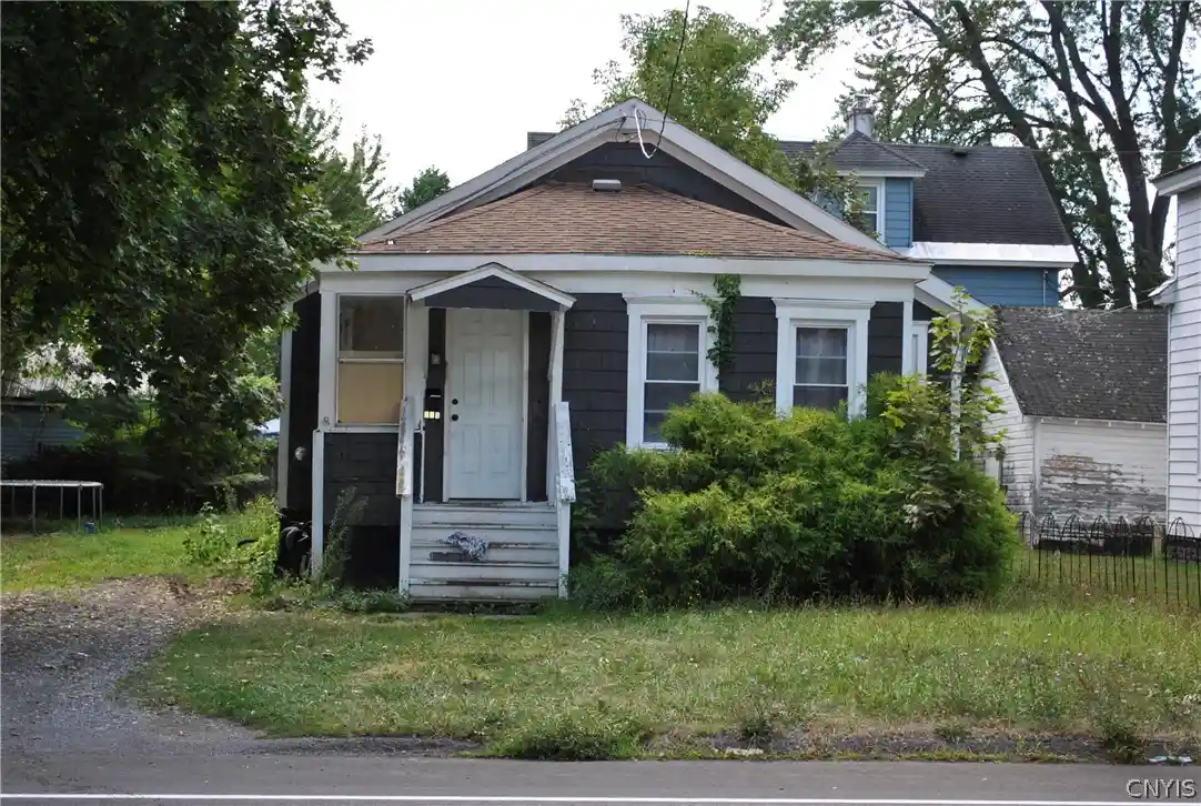 Single family home for sale at 210 E Molloy Rd, Salina, NY 13211 | MLS# S1707545