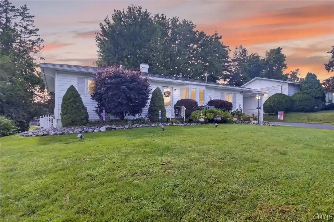 Photo 1 of Single family home for sale at 34 Hollywood Dr, Whitestown, NY 13492 | MLS# S1710219 | Listing updated on 2026-10-22