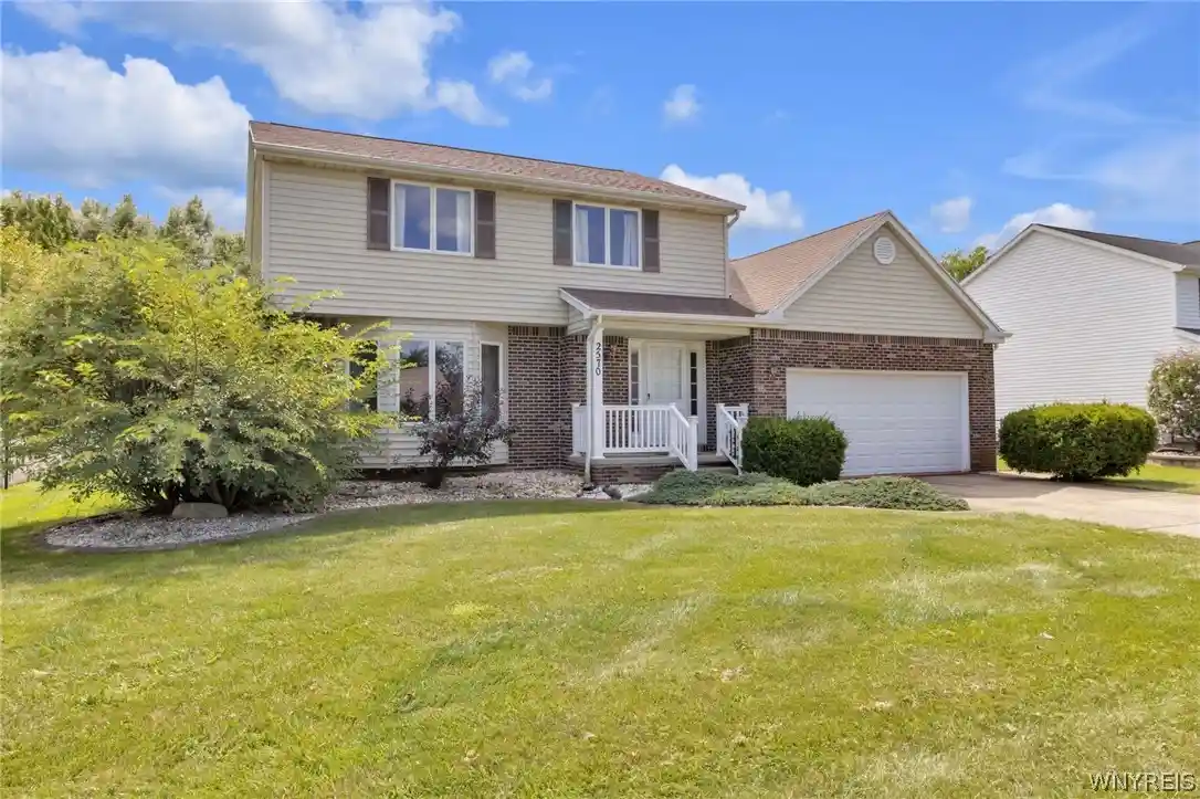 Photo 1 of Sale Pending at 2570 David Dr, Wheatfield, NY 14304 | MLS# B1707734 | Listing updated on 2026-09-28
