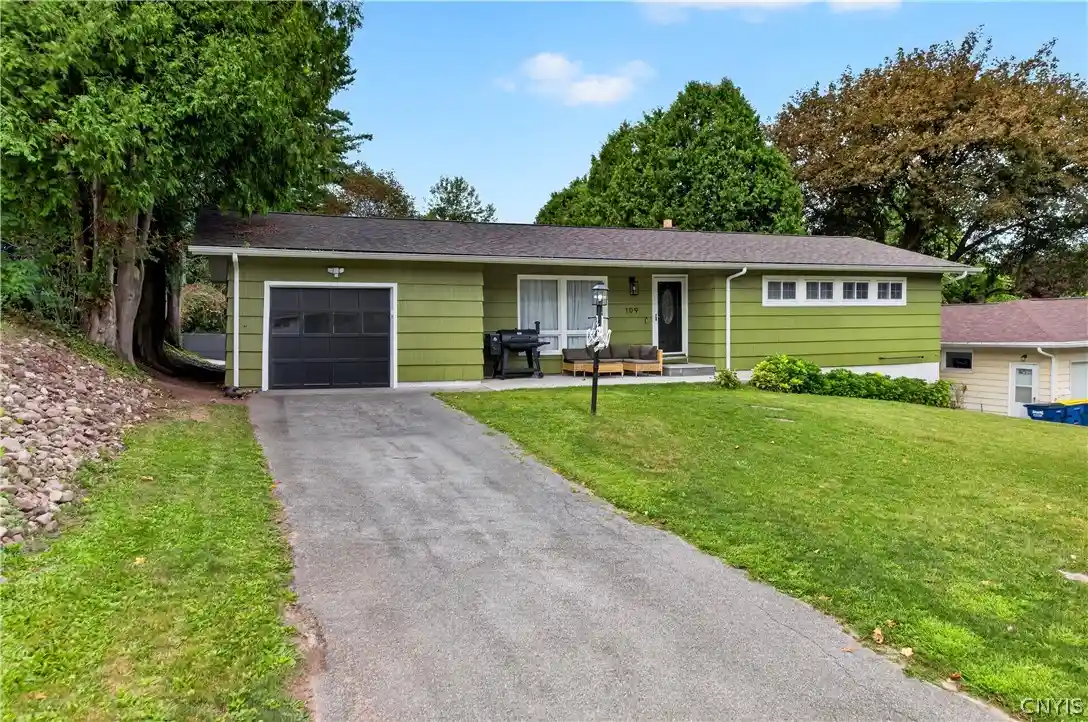 Photo 1 of Single family home for sale at 109 Camillus Park Dr, Camillus, NY 13031 | MLS# S1710873 | Listing updated on 2026-10-28