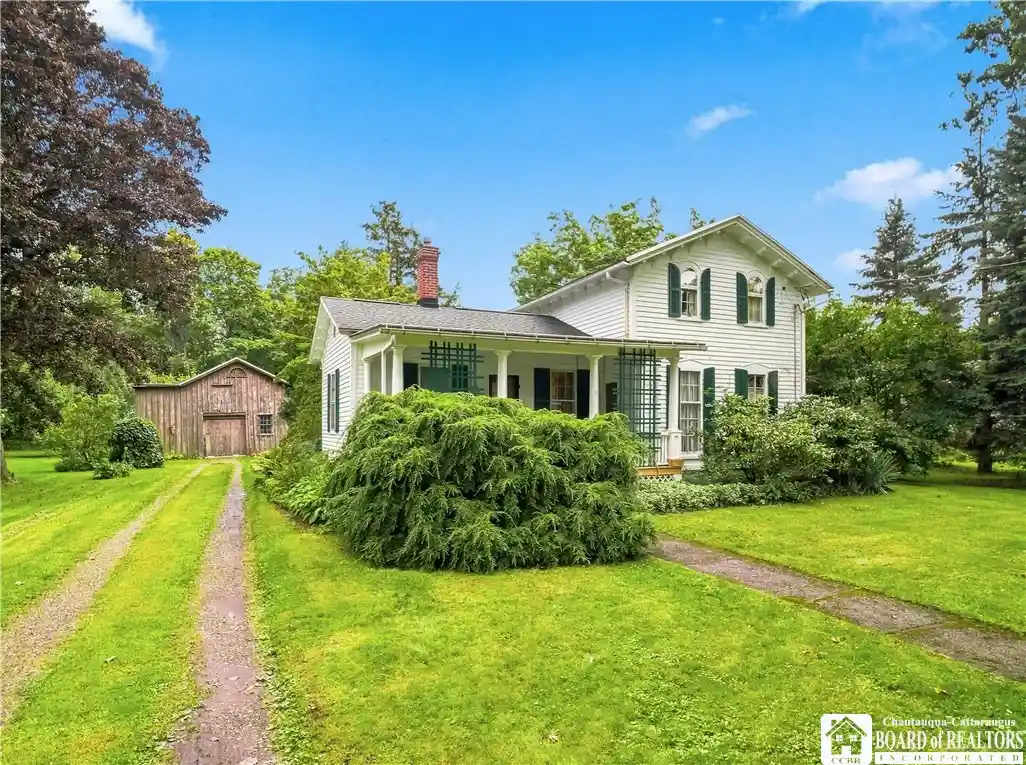 Photo 1 of Sale Pending at 19 Spring St, Westfield, NY 14787 | MLS# R1711334 | Listing updated on 2026-09-25