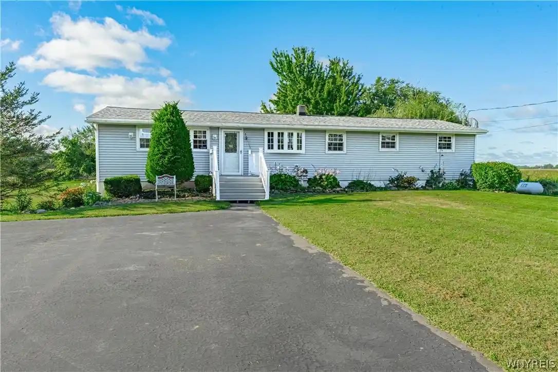 Photo 1 of Sale Pending at 4598 Nelson Rd, Newfane, NY 14108 | MLS# B1711657 | Listing updated on 2026-09-26
