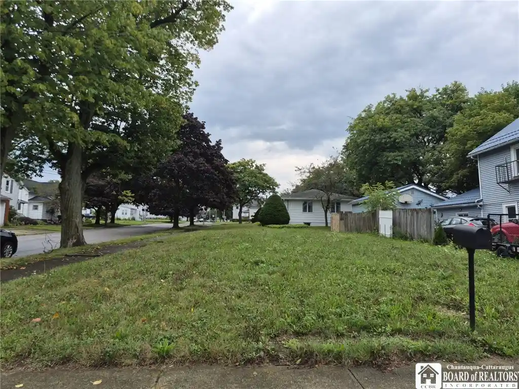 Land for sale at 49 E Courtney St, Dunkirk, NY 14048 | MLS# R1711992