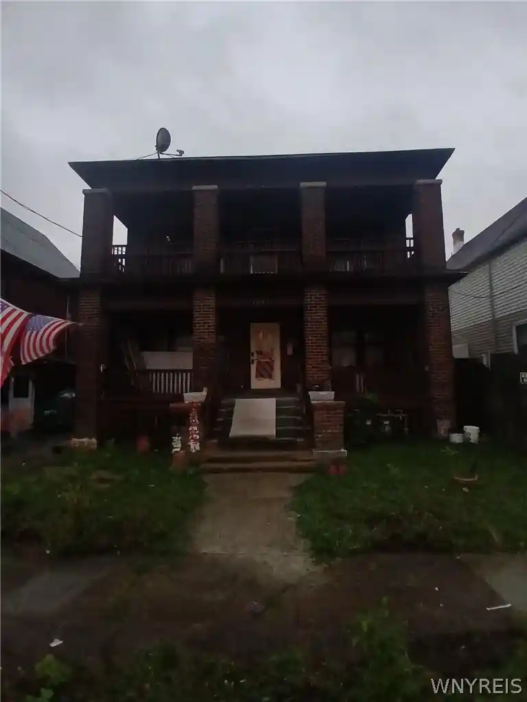 Photo 1 of Sale Pending at 1737 Whitney Ave, Niagara Falls, NY 14301 | MLS# B1711571 | Listing updated on 2026-09-03