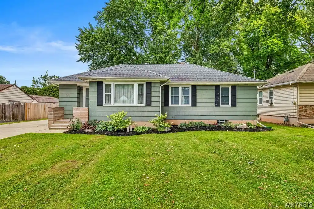 Photo 1 of Sale Pending at 460 N 8th Street, Lewiston, NY 14092 | MLS# B1711863 | Listing updated on 2026-09-20