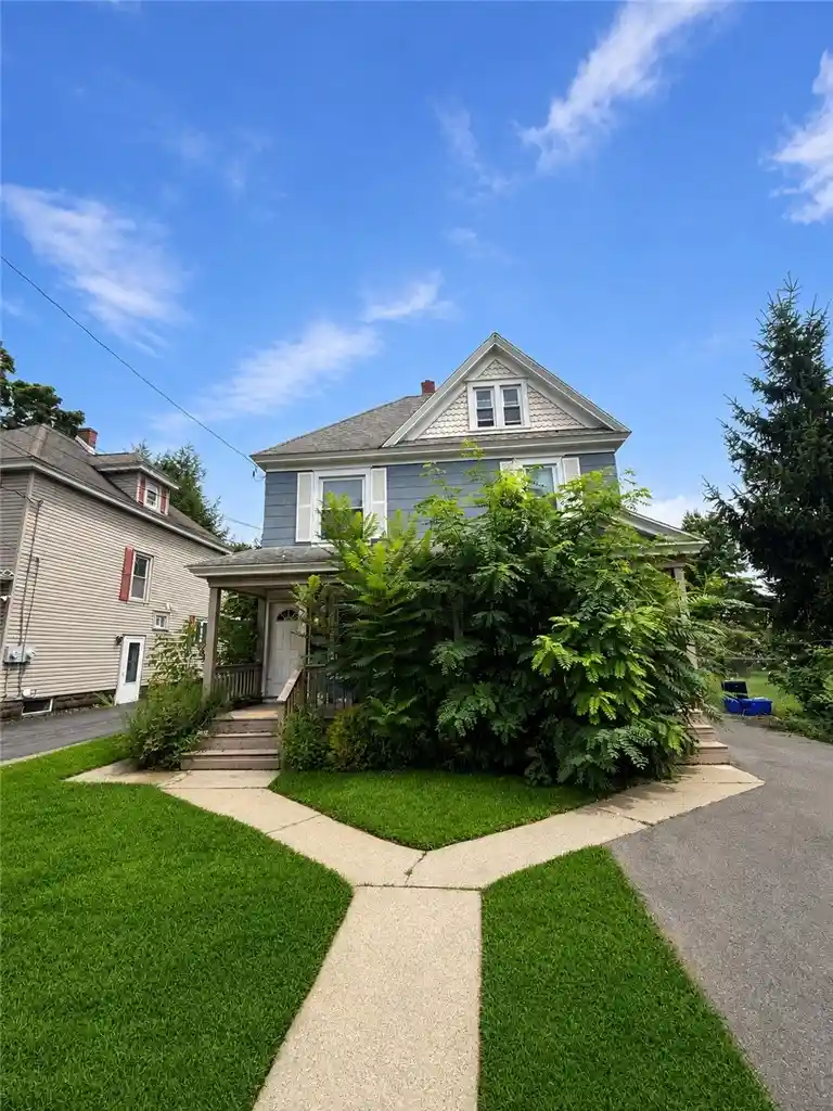 Photo 1 of Sale Pending at 231 233 East Ave, Minoa, NY 13116 | MLS# R1711518 | Listing updated on 2026-10-07