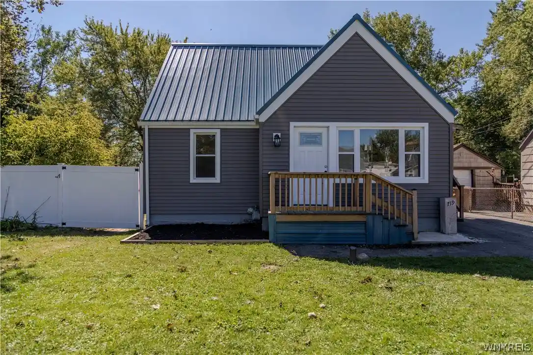 Single family home for sale at 719 S Huth Rd, Buffalo, NY 14225 | MLS# B1712674