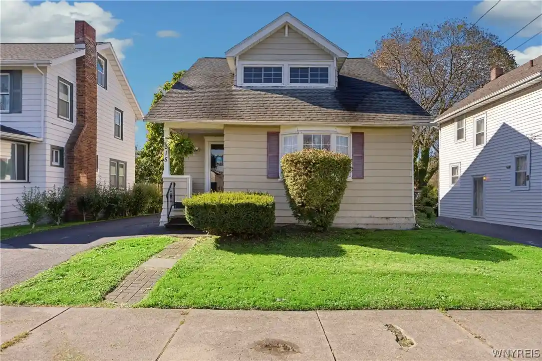 Single family home for sale at 315 Willumae Dr, Syracuse, NY 13208 | MLS# B1712923