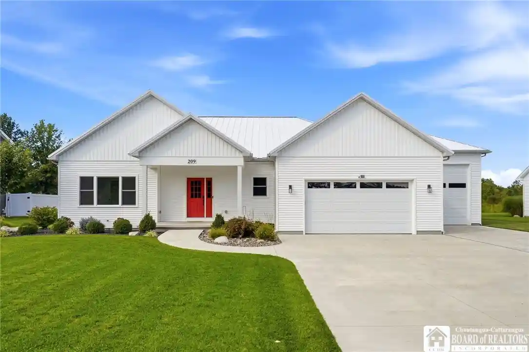 Single family home for sale at 209 Dockside Dr, Youngstown, NY 14174 | MLS# R1713279