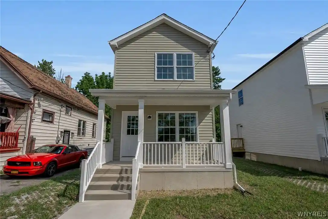 Single family home for sale at 762 E Amherst St, Buffalo, NY 14215 | MLS# B1711266 | Listing updated on 2026-10-07