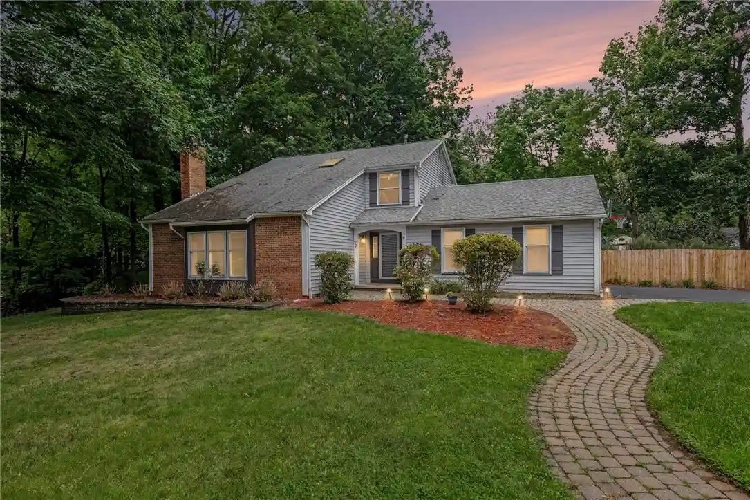 Photo 1 of Sale Pending at 26 Shelter Crk Ln, Fairport, NY 14450 | MLS# R1703512 | Listing updated on 2026-09-24