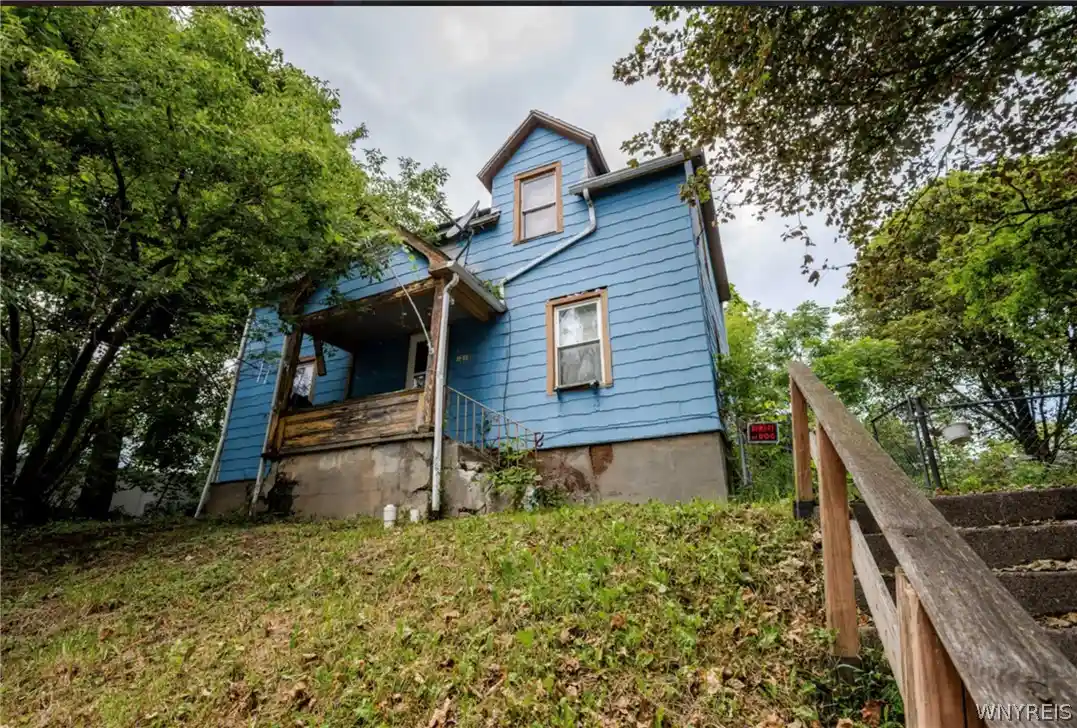 Photo 1 of Sale Pending at 1218 College Ave, Niagara Falls, NY 14305 | MLS# B1710537 | Listing updated on 2026-09-28