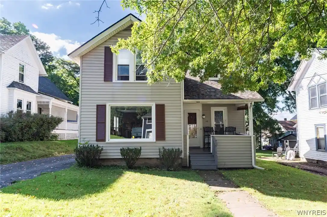 Photo 1 of Sale Pending at 10 Farman St, Warsaw, NY 14569 | MLS# B1714059 | Listing updated on 2026-09-22