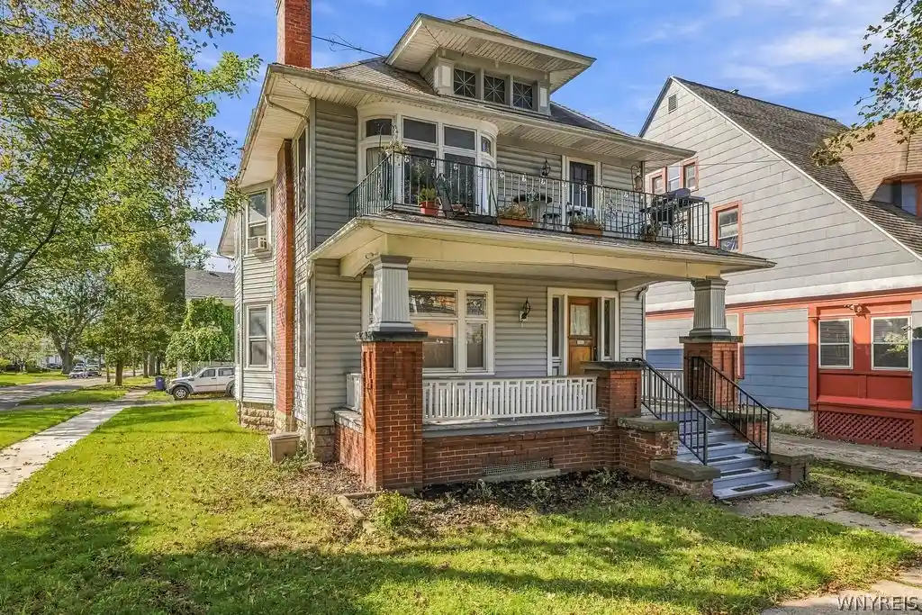 Photo 1 of Sale Pending at 123 High St, Lockport, NY 14094 | MLS# B1714032 | Listing updated on 2026-09-24