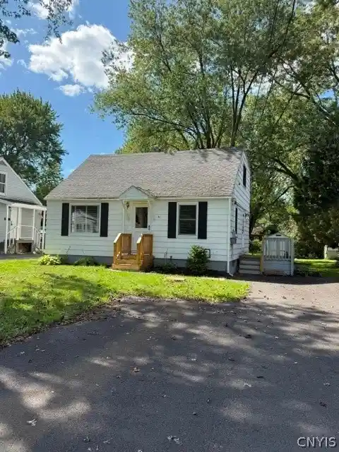 Photo 1 of Sale Pending at 511 Plymouth Ave, Syracuse, NY 13211 | MLS# S1714136 | Listing updated on 2026-10-05