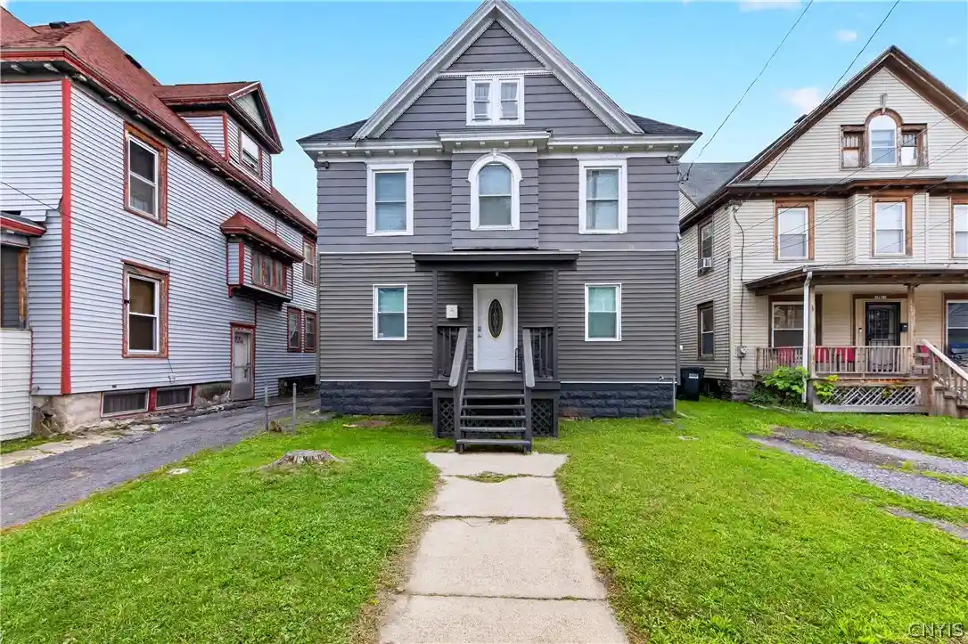 Photo 1 of Single family home for sale at 1707 S State St, Syracuse, NY 13205 | MLS# S1710615 | Listing updated on 2026-09-24