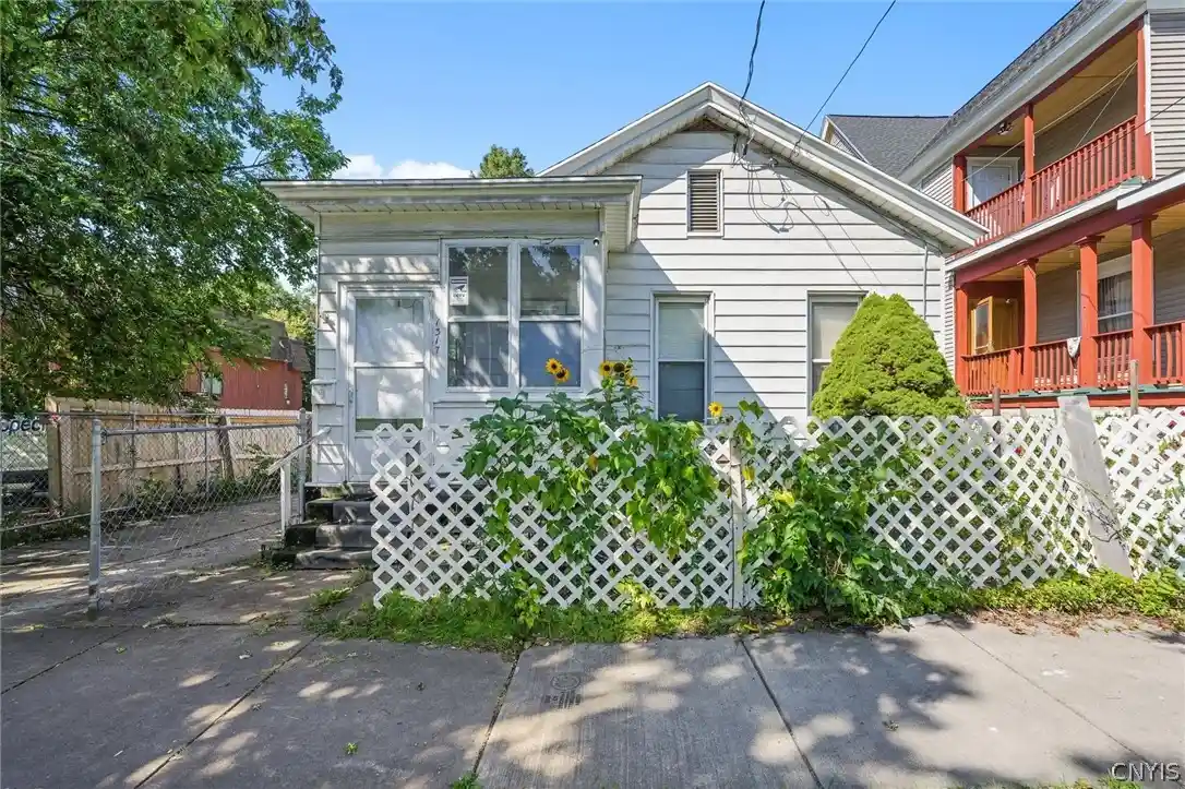 Multi family home for sale at 1317 Butternut St, Syracuse, NY 13208 | MLS# S1714295