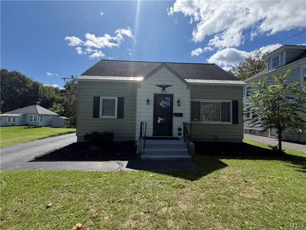Photo 1 of Single family home for sale at 177 Merritt Ave, Syracuse, NY 13207 | MLS# S1714697 | Listing updated on 2026-10-01