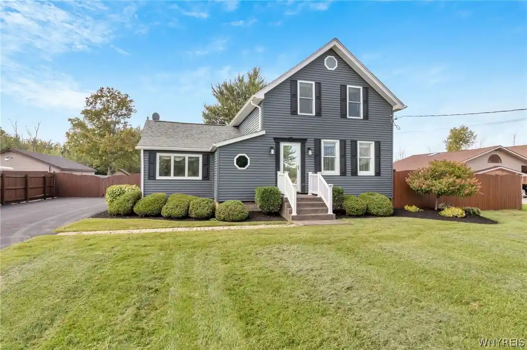 Single family home for sale at 1970 Baseline Rd, Grand Island, NY 14072 | MLS# B1714618