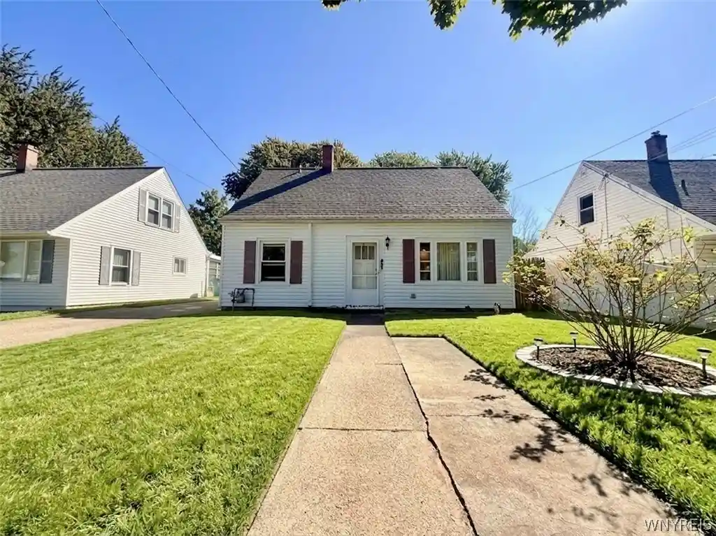 Photo 1 of Sale Pending at 537 77th Street, Niagara Falls, NY 14304 | MLS# B1713926 | Listing updated on 2026-10-14