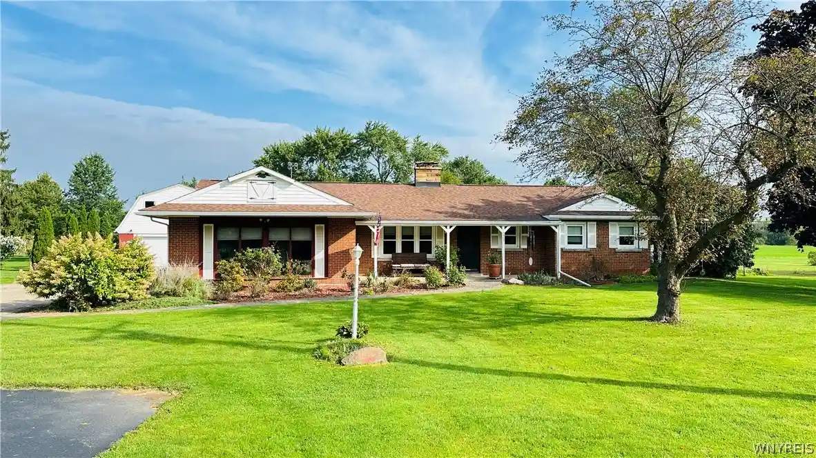 Photo 1 of Sale Pending at 2509 Moore Rd, Ransomville, NY 14131 | MLS# B1715376 | Listing updated on 2026-09-21
