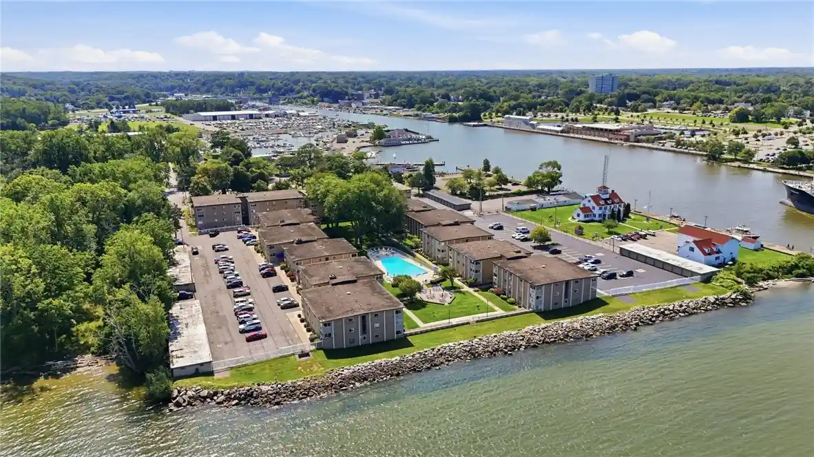Condo for sale at 907 Westage At The Harbor, Rochester, NY 14617 | MLS# R1713900
