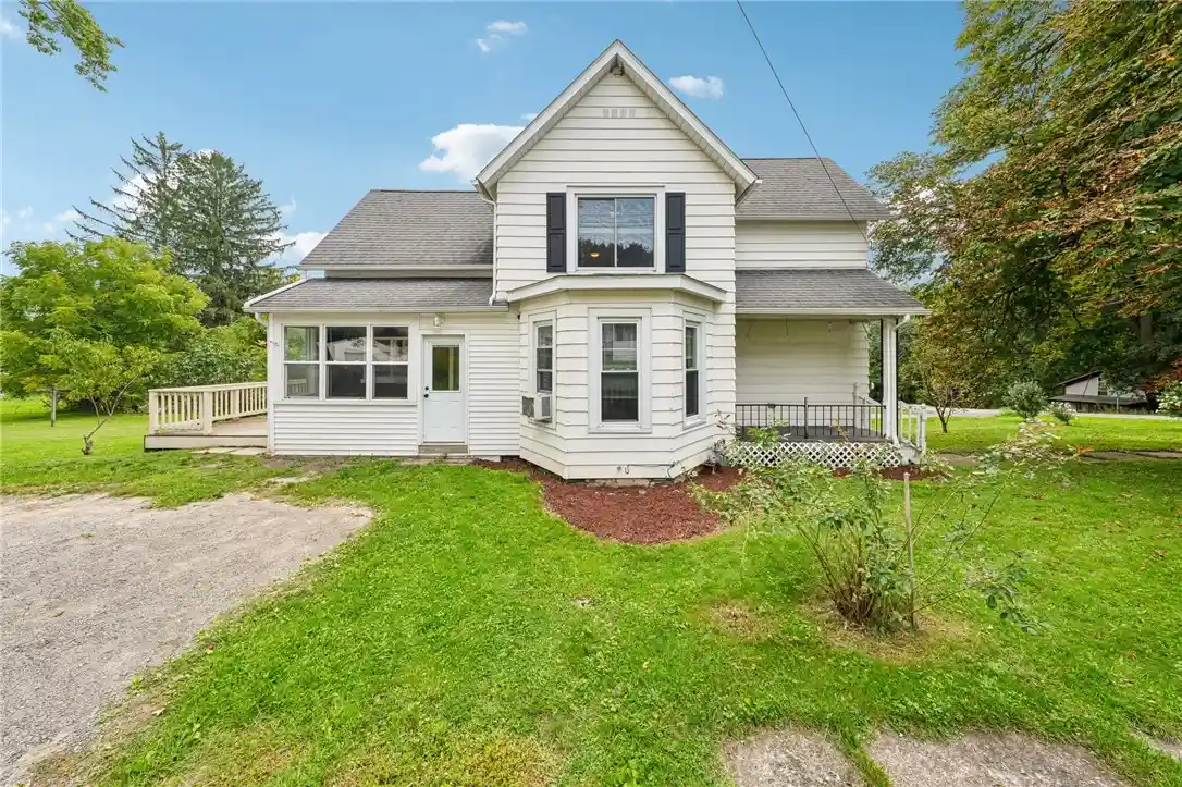 Photo 1 of Sale Pending at 1033 W Buffalo St, Warsaw, NY 14569 | MLS# R1714582 | Listing updated on 2026-10-20