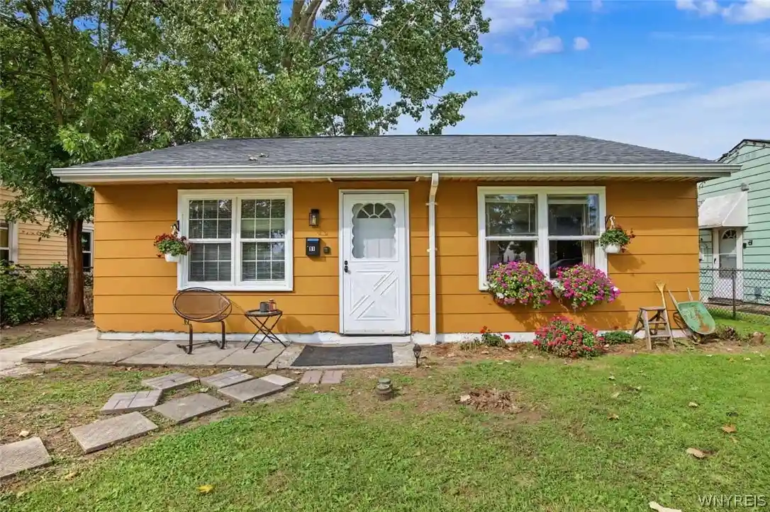 Photo 1 of Sale Pending at 81 A St, Niagara Falls, NY 14303 | MLS# B1714166 | Listing updated on 2026-10-21