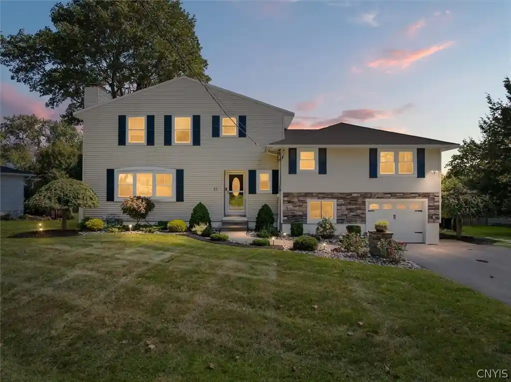 Photo 1 of Sale Pending at 15 Jessica Pl, Whitesboro, NY 13492 | MLS# S1715604 | Listing updated on 2026-10-13