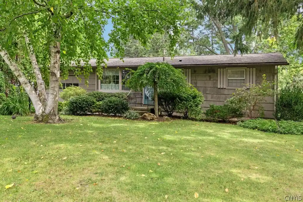 Photo 1 of Sale Pending at 308 Washburn Dr, East Syracuse, NY 13057 | MLS# S1714399 | Listing updated on 2026-10-21