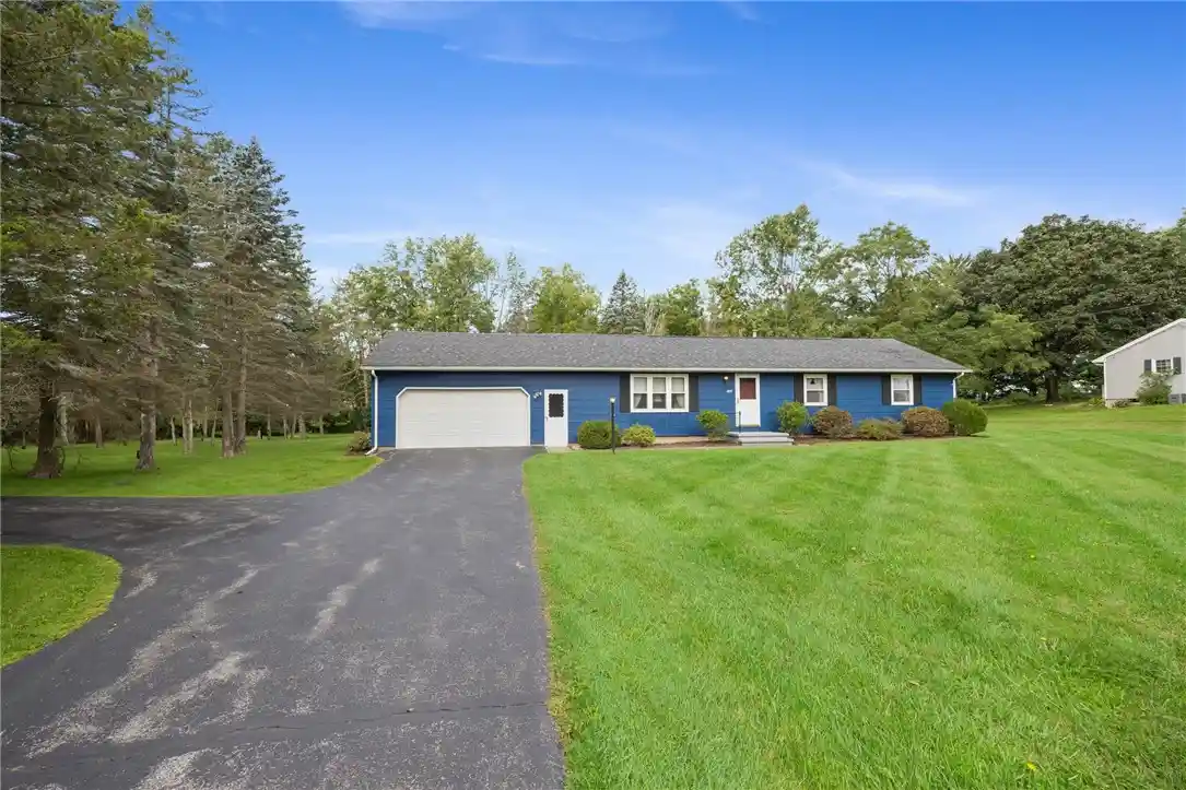Photo 1 of Sale Pending at 166 Mendon Ionia Rd, Honeoye Falls, NY 14472 | MLS# R1715062 | Listing updated on 2026-10-02