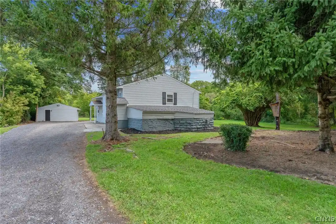 Single family home for sale at 348 Gere Lock Rd, Syracuse, NY 13209 | MLS# S1715699