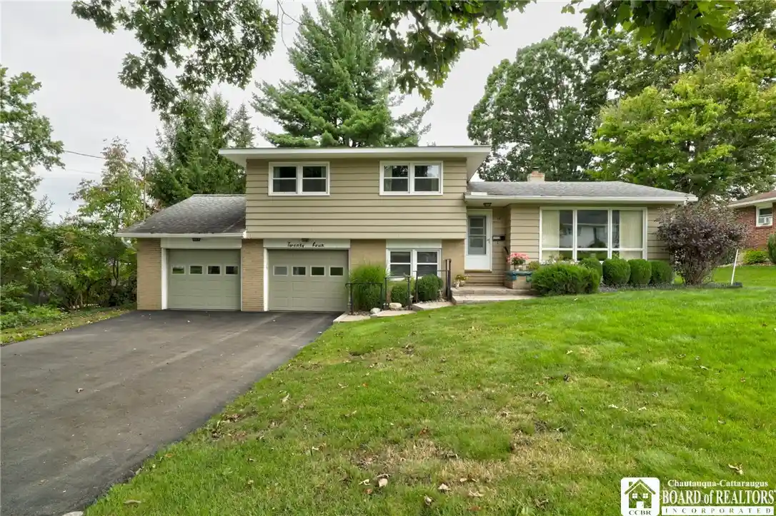 Photo 1 of Single family home for sale at 24 Hilldale Ave, Jamestown, NY 14701 | MLS# R1716207 | Listing updated on 2026-10-16