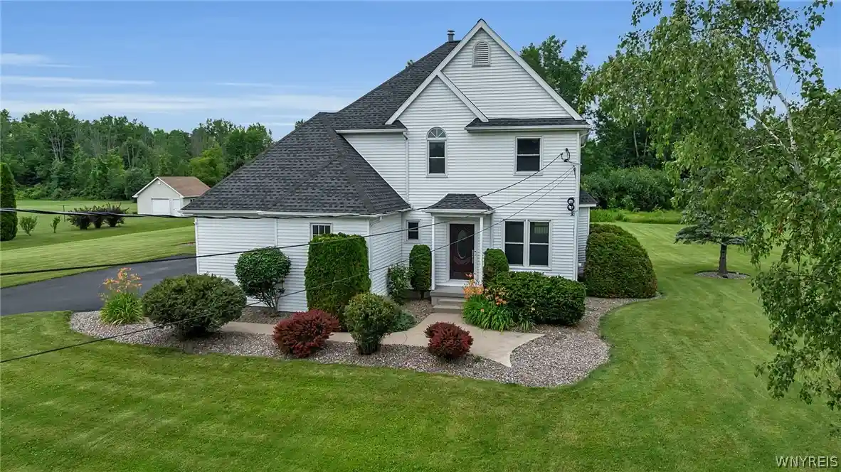 Photo 1 of Sale Pending at 3349 Andrews Rd, Ransomville, NY 14131 | MLS# B1715553 | Listing updated on 2026-10-06