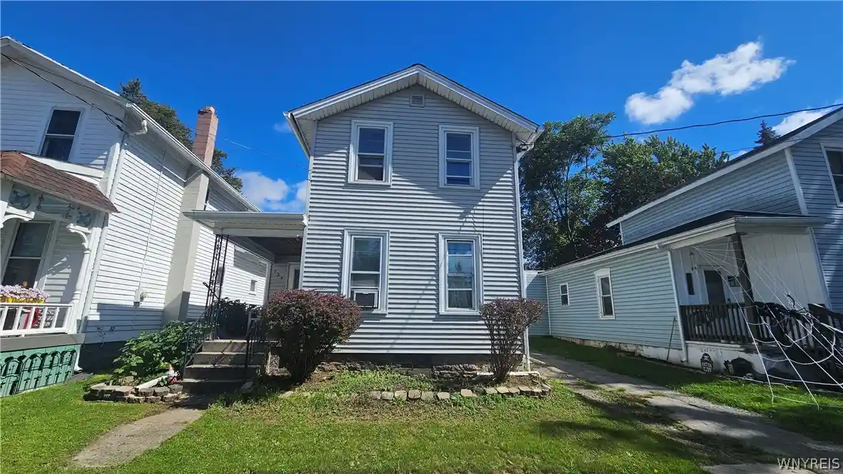 Photo 1 of Sale Pending at 124 Harvey Ave, Lockport, NY 14094 | MLS# B1716402 | Listing updated on 2026-10-08