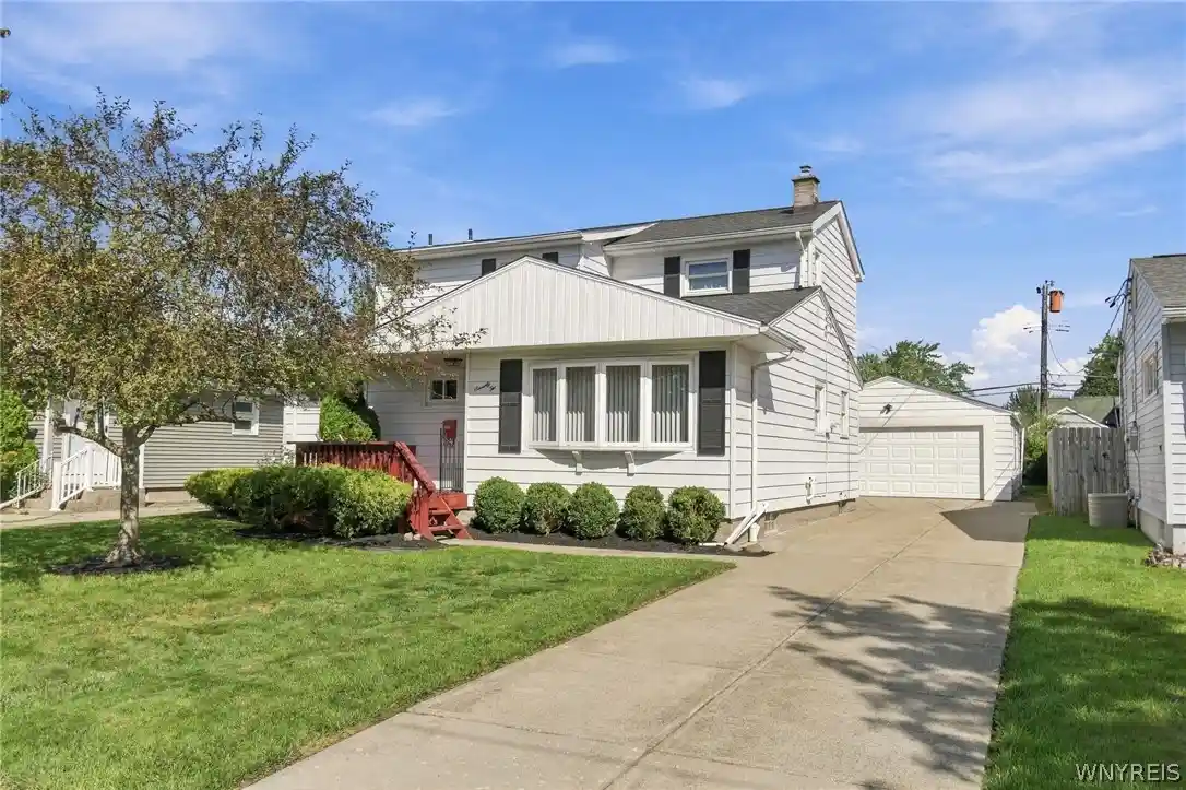 Photo 1 of Single family home for sale at 72 Kerr Ave, Tonawanda, NY 14150 | MLS# B1715344 | Listing updated on 2026-10-28