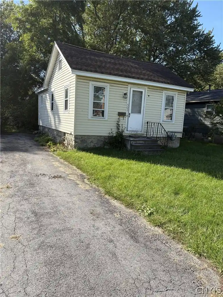 Photo 1 of Sale Pending at 503 Plymouth Ave, Syracuse, NY 13211 | MLS# S1716649 | Listing updated on 2026-10-07