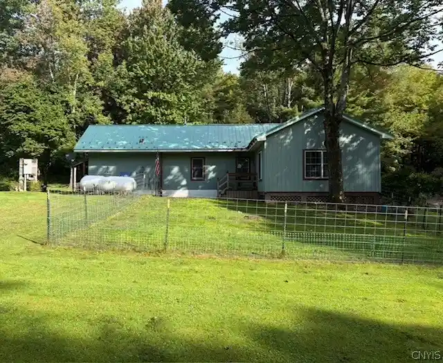 Photo 1 of Manufactured home for sale at 11205 Jones Rd, Remsen, NY 13438 | MLS# S1716856 | Listing updated on 2026-09-30