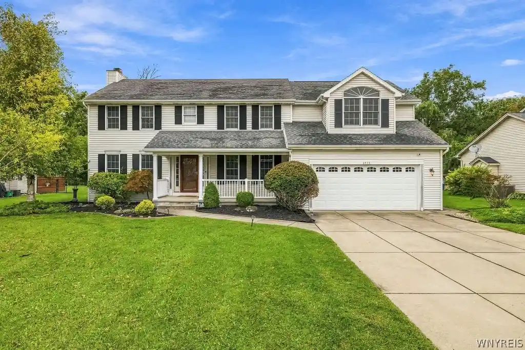 Photo 1 of Single family home for sale at 3775 Colin Ct, North Tonawanda, NY 14120 | MLS# B1716633 | Listing updated on 2026-10-23
